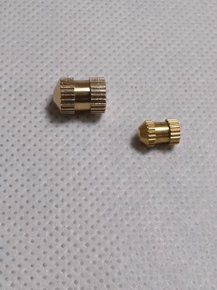 Piramid Fen Kalite kwiv Embedded nwa
